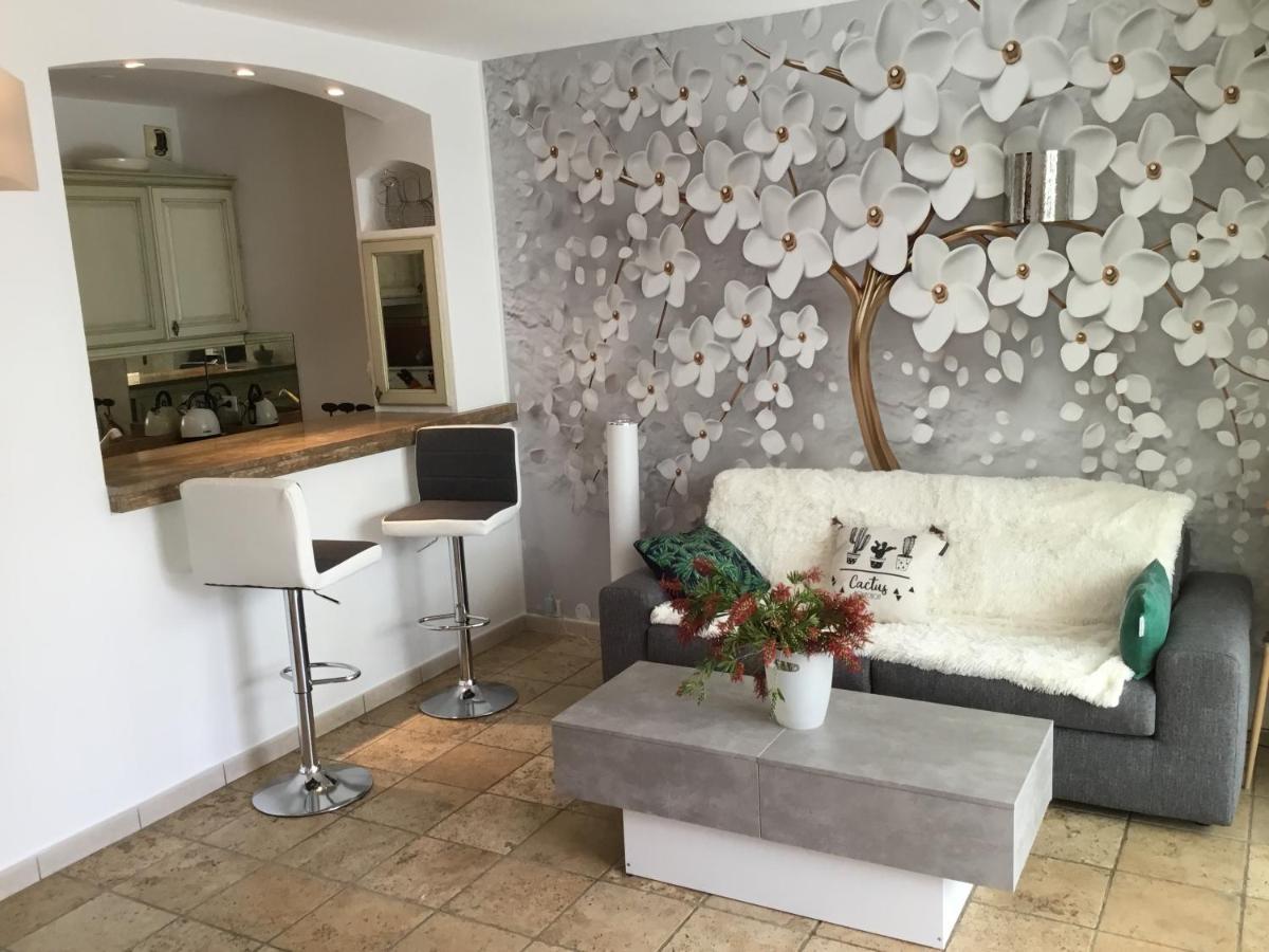 Ferienwohnung Mistral Gagnant Fréjus Exterior foto